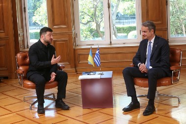 ZELENSKI STIGAO U GRČKU Pripema se sporazum između Kijeva i Atine (FOTO)