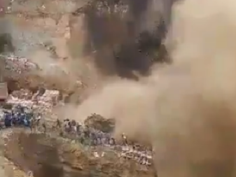 OSTALI ZATRPANI U TRENUTKU! Vojska zapucala, 50 mrtvih u rudniku bakra u Kongu (VIDEO)