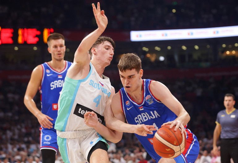 OGLASIO SE NIKOLA TOPIĆ Srpski košarkaš poslao moćnu poruku