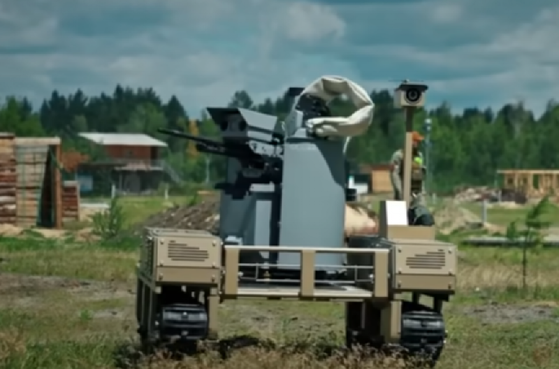 ZELENSKI DIŽE ARMIJU ROBOTA NA RUSE! 30.000 čeličnih vojnika ide u rat! (VIDEO)