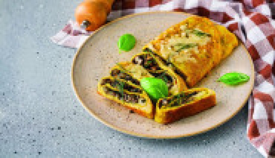 ROLAT SA PEČURKAMA NIKO NE ODBIJA Sve se samo pomeša i peče, a razvaljuje ukusom