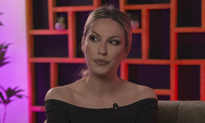 RADA MANOJLOVIĆ (40) PROGOVORILA O TRUDNOĆI Izabranika krije više od dve godine, a evo šta je rekla o detetu!