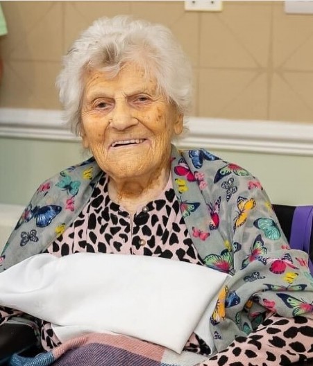 NAJSTARIJA ŽENA NA SVETU (116) OTKRILA TAJNU DUGOVEČNOSTI Jedno pravilo mi je produžilo život i donelo sreću