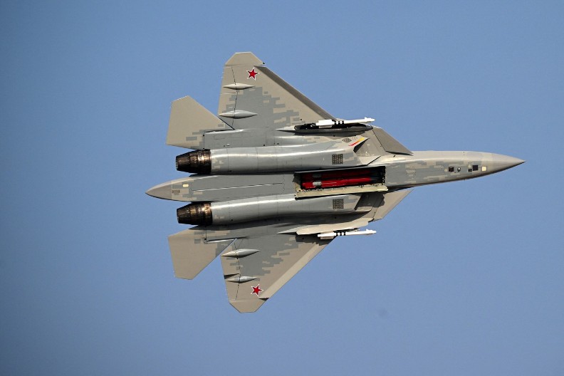 RUSIJA ISPORUČILA PRVA DVA LOVCA SU-57E Identitet stranog kupca TAJNA