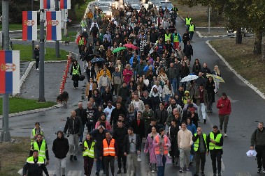 GLEDAMO BLOKADERSKU "IGRU PRESTOLA" Bukte novi sukobi i međusobne optužbe blokadera! Analitičari složni: Nacionalna pitanja bi ih dokusurila
