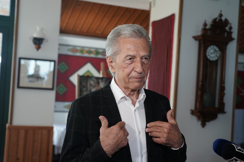 "IMA DECU KOJA SU NJEGOVA, A KAŽE DA NISU, URADILA BIH MU DNK TEST" Poznata voditeljka žestoko potkačila Miroslava Ilića