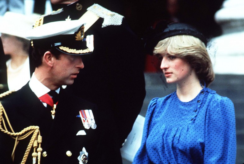 OVAKO SE ČARLS PONAŠAO PREMA DAJANI U SPAVAĆOJ SOBI  Princezi je bračni krevet predstavljao živi pakao!