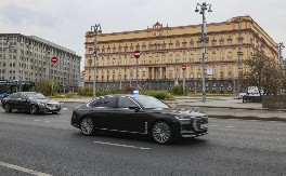 JOŠ JEDNO BRITANSKO ZLO? Sprečeno ubistvo visokog ruskog oficira, sipali mu otrov u omiljeno piće!