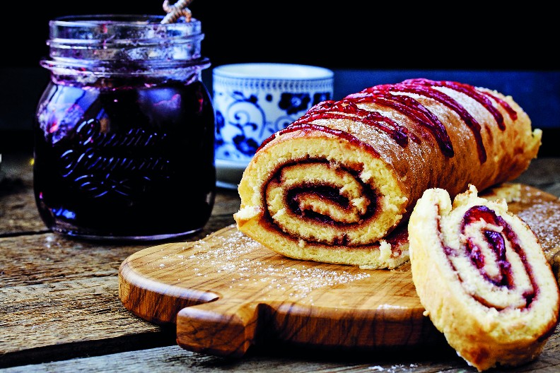 STARINSKI ROLAT SA DŽEMOM BUDI NOSTALGIJU Isti kao onaj bakin, mekan i mirisan