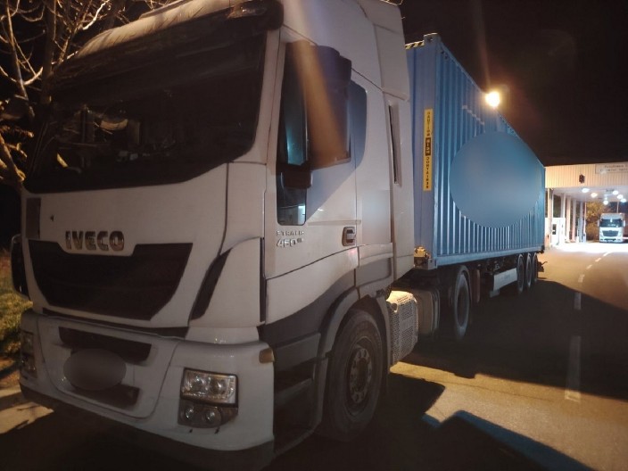 U KAMIONU PREVOZIO PSIHOAKTIVNI LEK  Srpski carinici sprečili  krijumčarenja preko 200.000 tableta ''Pregabalina"