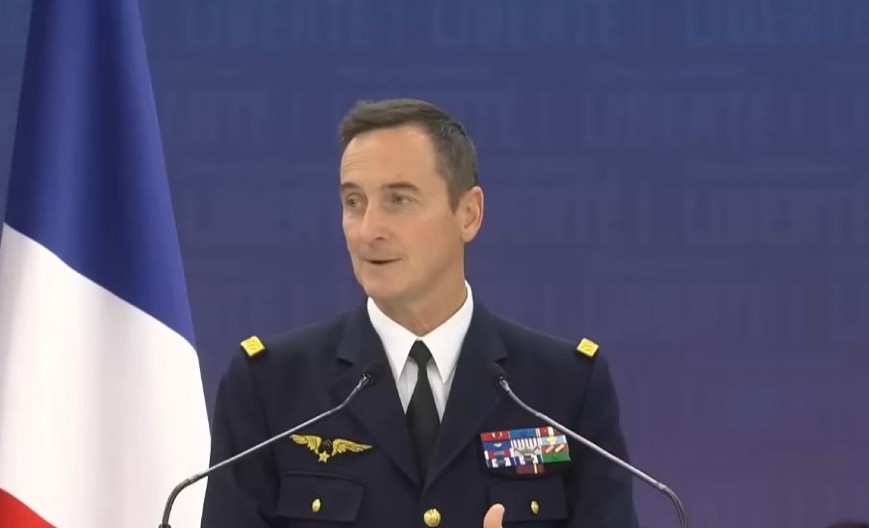 "SPREMITE SE ZA GUBITAK SVOJE DECE" General u Parizu pozvao Francuze da se spreme za okršaj sa Rusijom!