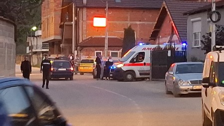 EKSPLOZIJA KOD SURČINA Na kuću je tokom noći bačena bomba