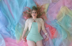 SMRŠALA OD STRAHA Pevačica rešila da se ,,dovede u red" kada je dobila ovu dijagnozu, bukvalno se prepolovila