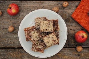 MAKEDONSKI KOLAČ BEZ MLEKA I JAJA Gotov dok pristavite kafu, a savršenog ukusa