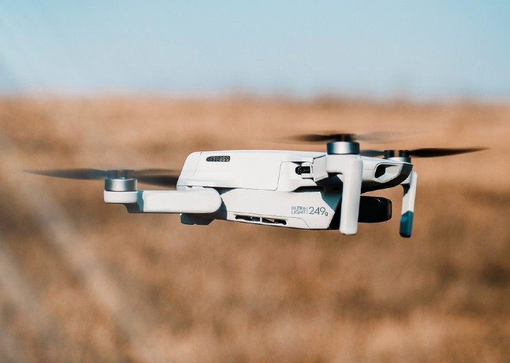 MUŽ U ŠOKU! Pustio dron da prati ženu – ono što je snimio u planini LEDI KRV U ŽILAMA!