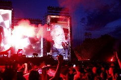 FAŠIZAM U PUNOM ZAMAHU Na koncertu Tompsona u Osijeku ponovo ustaški poklič "za dom spremni"