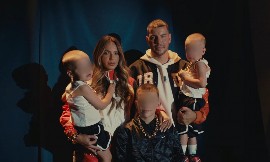 PORODIČNA KRUNA KARIJERE: Ivana Pavković i Petar Mitić u duetu ''Doživotno'', otkrili najintimniji trenutak spota: ''Plakali smo'' (VIDEO)