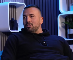 "LEPI MIĆA U SPOLJNOM SVETU ŽIVI KAO PACOV" Vladimir Tomović opleo po rijaliti veteranu, izrekao niz žestokih uvreda!