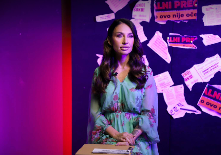 PRIČALO SE DA JE S OŽENJENIM, GODINAMA GA JE KRILA Katarina Živković konačno progovorila o suprugu, evo zašto ga ne pokazuje javno