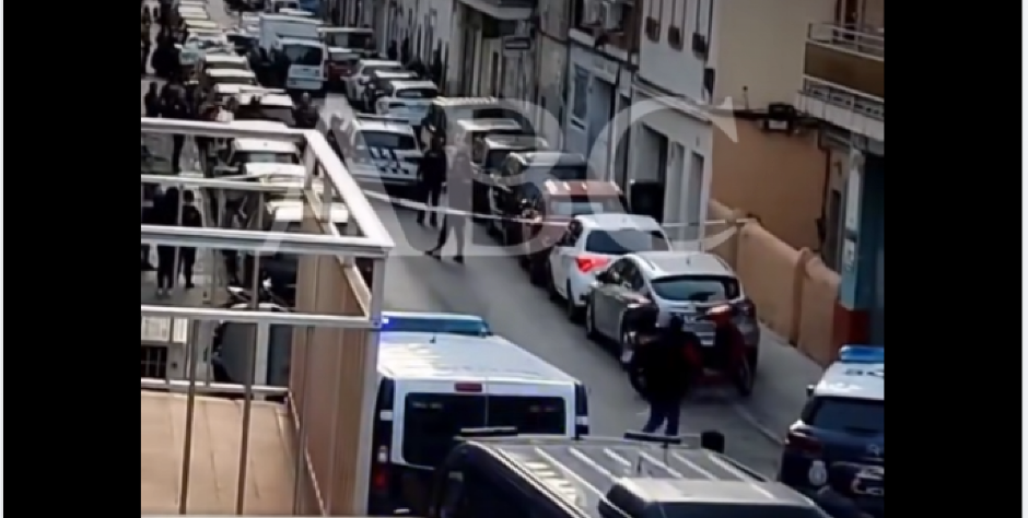 DŽIHADISTA UBADAO LJUDE NA ULICI I UZVIKIVAO "ALAHU AKBAR" Policija ga upucala, objavljen snimak sa lica mesta! (VIDEO)