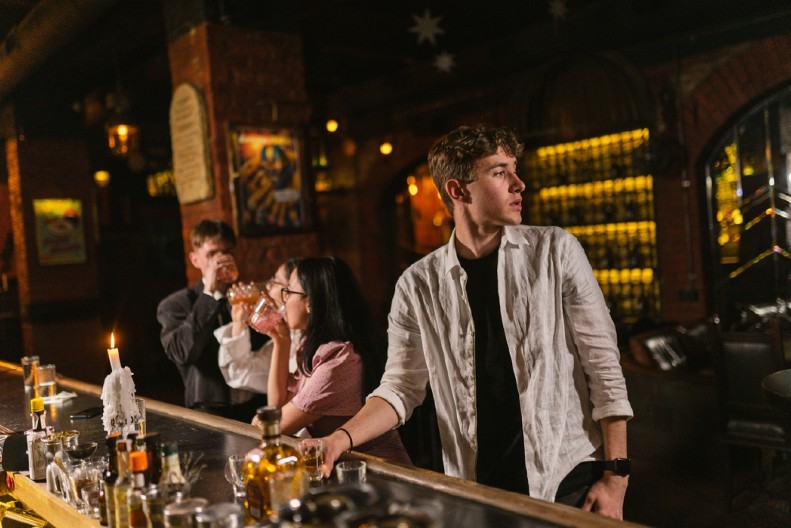 ''UMALO NISAM POVRATIO PREDJELO'' Momak iz Srbije otkrio šta je video na momačkoj večeri kod prijatelja - šok ispovest razbesnela region!