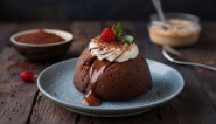 LAVA KOLAČ SAVRŠEN ZA IZNENADNE GOSTE A gotov dok pristavite kafu