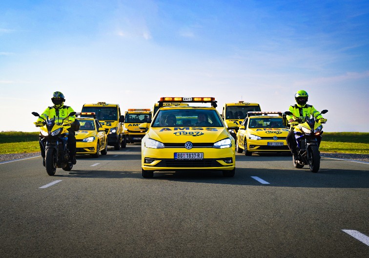 KAD AUTO STANE – AMSS STAJE UZ VAS Black Friday: svi paketi pomoći na putu 30% jeftiniji – samo online!