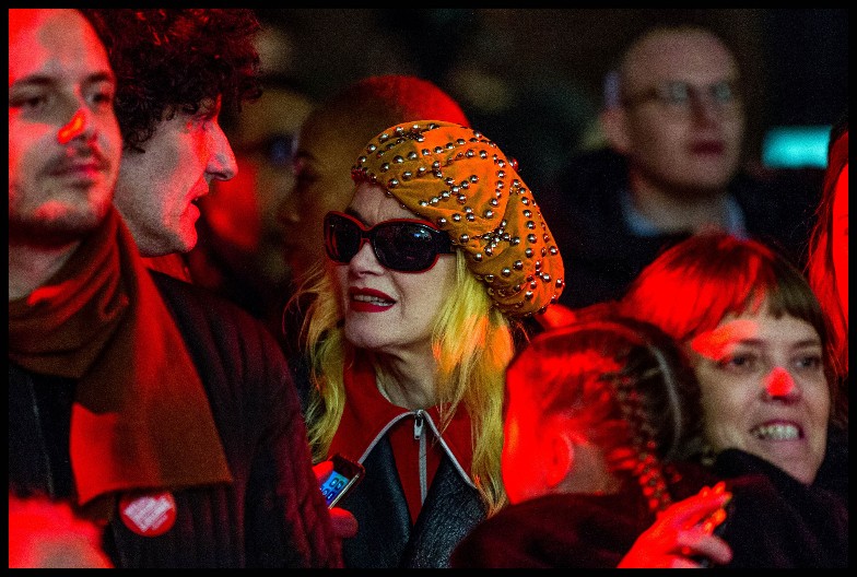 PREMINULA LEGENDA Kreirala odeću za Rijanu i Lejdi Gagu, a jednu stvar je krila kao zmija noge