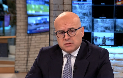 BAŠ TA EKSTREMNA POLITIČKA ORGANIZACIJA JE PRIZIVALA VOJNI PUČ Vučević: Šatori im nisu smetali da uđu u Skupštinu! Tako bi oni vodili državu