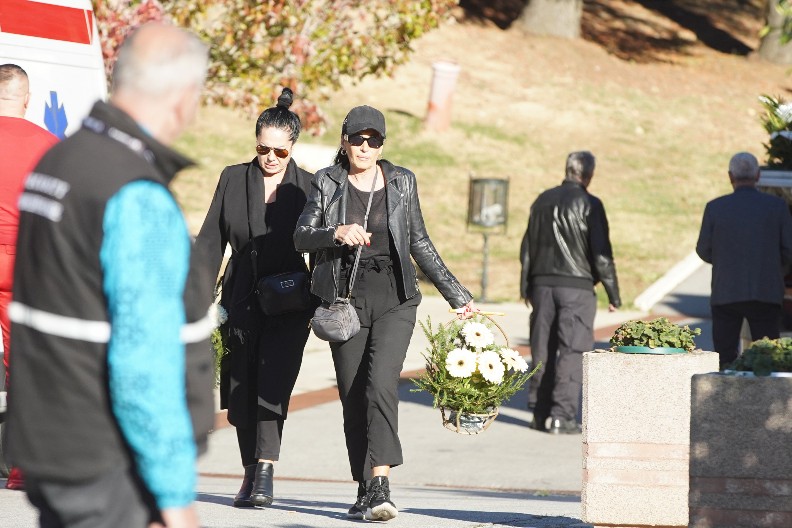 "GAZDA LOKALA PITA KOLIKO KOŠTAŠ, ODEŠ U DVA SA DVA I TO JE TO" Pevačica progovorila o prostituciji na estradi: "Uvek smo između sebe znali koja se time bavi"