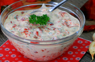 SALATA OD PEČENIH PAPRIKA ZA NAJLEPŠU SLAVU Zaboravićete na mimozu i rusku