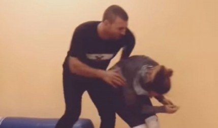 PEVAČICA ŠAMARA UROŠA ĆERTIĆA, ON JOJ UZVRAĆA O tuči se i danas priča, fotografije obiše Srbiju