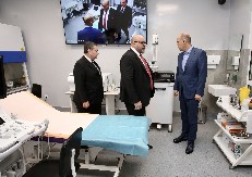 OTVOREN CENTAR ZA REGENERATIVNU MEDICINU Čuveni naučnik sa prestižnog Instituta Karolinska dr Benam Sadegi: Ovo je prvi centar te vrste u nekoj državnoj ustanovi u Evropi!