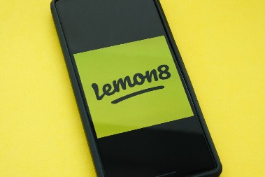 POJAVILA SE TIK TOKOVA SESTRA Lemon8 - aplikacija koja preti da pomuti slavu Instagrama