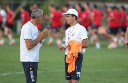 IZBACILI SMO OBILIĆ, A ONDA MI JE PRIŠAO ARKAN... Legendarna priča trenera Zvezde čija je smrt pogodila "Marakanu"