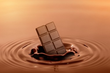 LICEMERNO DO BOLA Ameri uveli sankcije NIS, a utrostručili uvoz ruske čokolade