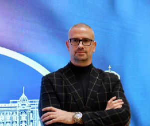 GORAN KARADŽIĆ OŠTRO KRITIKOVAO GORANA JEŠIĆA: "Izdajnička bagro, sramota me ko sve živi u Srbiji"