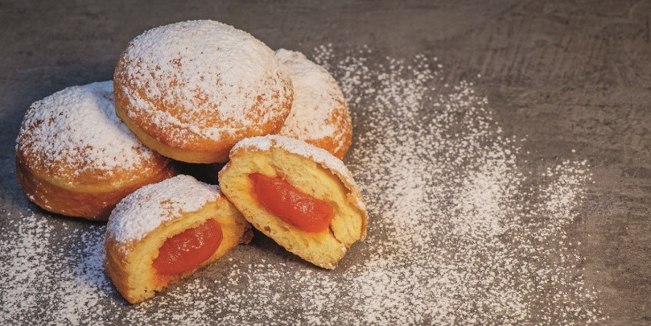 KROFNE SA DŽEMOM OD KAJSIJA Neodoljive i mekane, a savršeno se slažu sa šoljom kafe