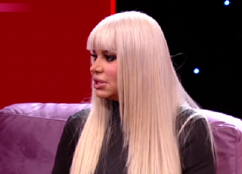 "ĆERKO, JA SAM BOLESNA, TO VALJDA VIDIŠ" Daru Bubamaru slomile reči majke na samrti, ovo će zauvek pamtiti!