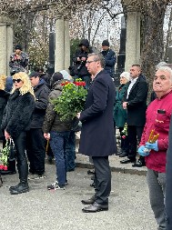 POSLEDNJA POŠTA Predsednik Vučić na sahrani reditelja Milorada Milinkovića (FOTO/VIDEO)