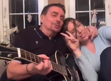 KEBINA ĆERKA SE VRATILA U SRBIJU NAKON 16 GODINA! Nataša objavila dirljiv snimak sa ocem, pevač je sve vreme ljubi (VIDEO)