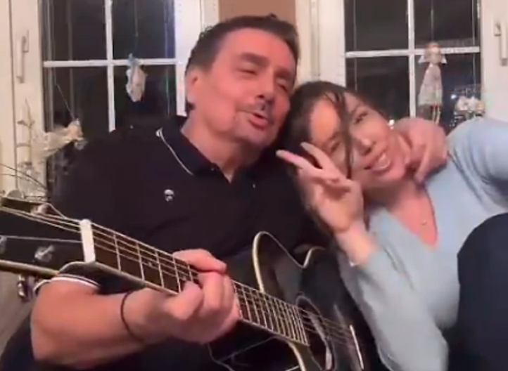 KEBINA ĆERKA SE VRATILA U SRBIJU NAKON 16 GODINA! Nataša objavila dirljiv snimak sa ocem, pevač je sve vreme ljubi (VIDEO)