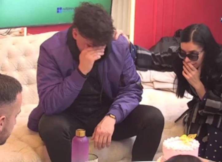 TERZA VIDEO ĆERKU Prolio suze kada je ugledao u Beloj kući, tu je i Milica (VIDEO)