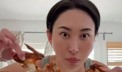 "EVO ŠTA SE DEŠAVA KADA ŠEST GODINA JEDETE SAMO MESO"  Bivša veganka otkrila da su promene toliko drastične da se njen život okrenuo za 360 stepeni!