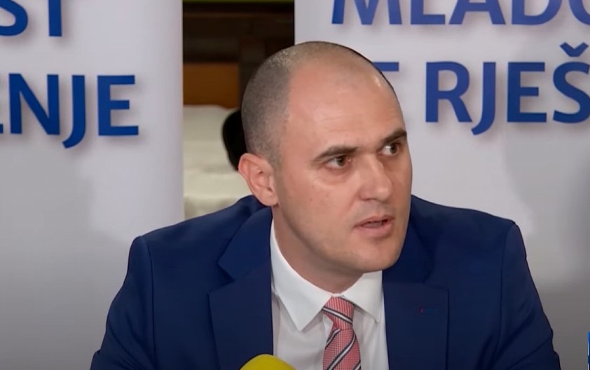 SKANDAL U HRVATSKOJ! Potpredsednik vlade zapucao iz pištolja!