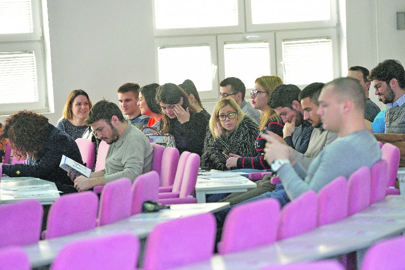 VIŠE OD 45.800 STUDENTA DOBILO REFUNDACIJU SREDSTAVA: Država vraća polovinu školarine