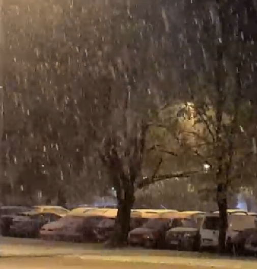 PADA SNEG U BEOGRADU! Zabelela se prestonica (VIDEO)