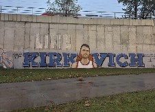 KIRKOVIĆ! U Beogradu osvanuo mural posvećen tragično ubijenom Čarliju Kirku!
