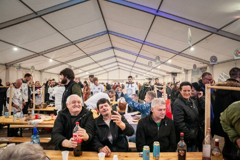 ŠOKANTNO NARODNO VEROVANJE Prazna čaša u srpskim domovima skriva tajnu koja LEDI KRV U ŽILAMA!