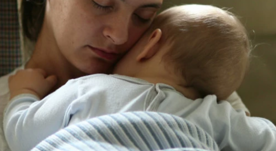 MUŽ JE POKUPIO SVE PARE IZ KUĆE I OSTAVIO ME SAMU SA BEBOM Ono što je moja svekrva tada uradila pamtiću dok sam živa